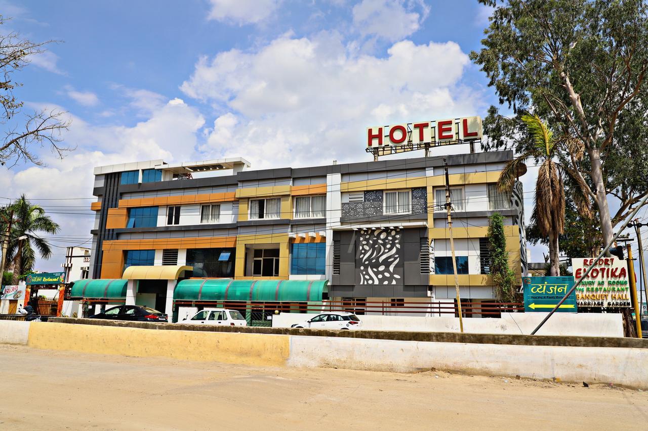 Resort Exotika Kota  Exterior photo