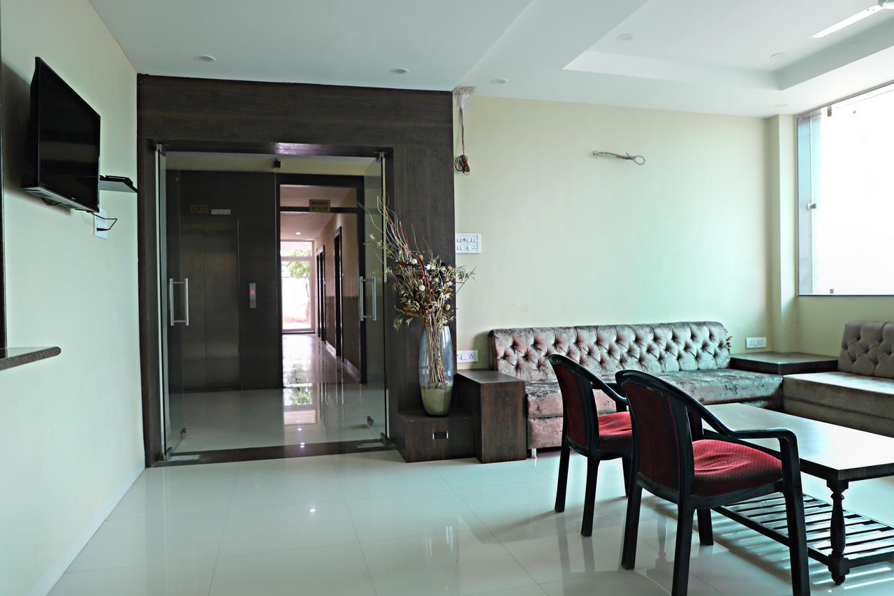 Resort Exotika Kota  Exterior photo