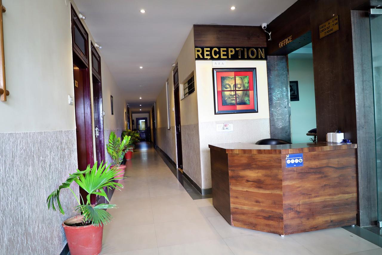 Resort Exotika Kota  Exterior photo