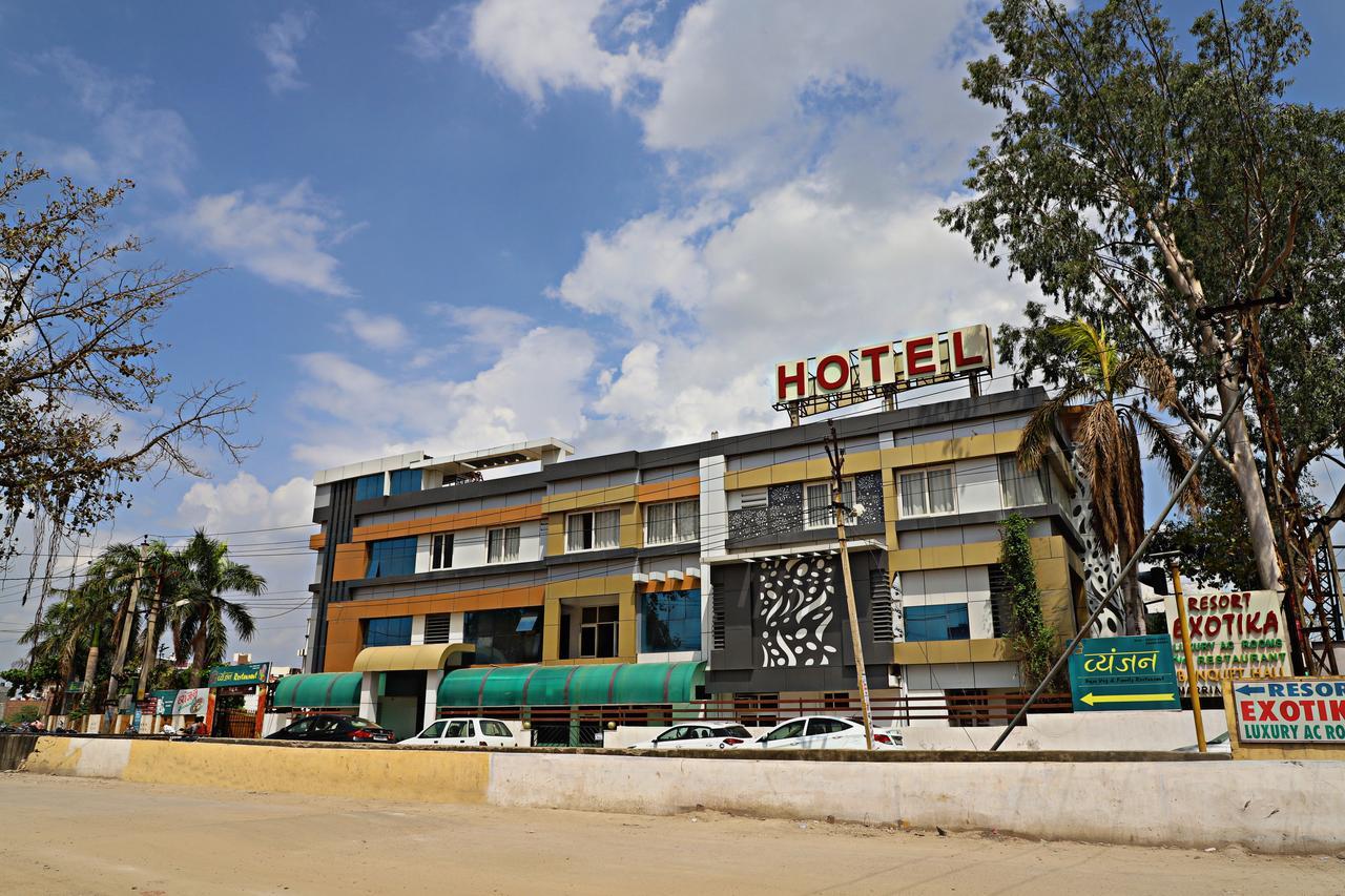 Resort Exotika Kota  Exterior photo