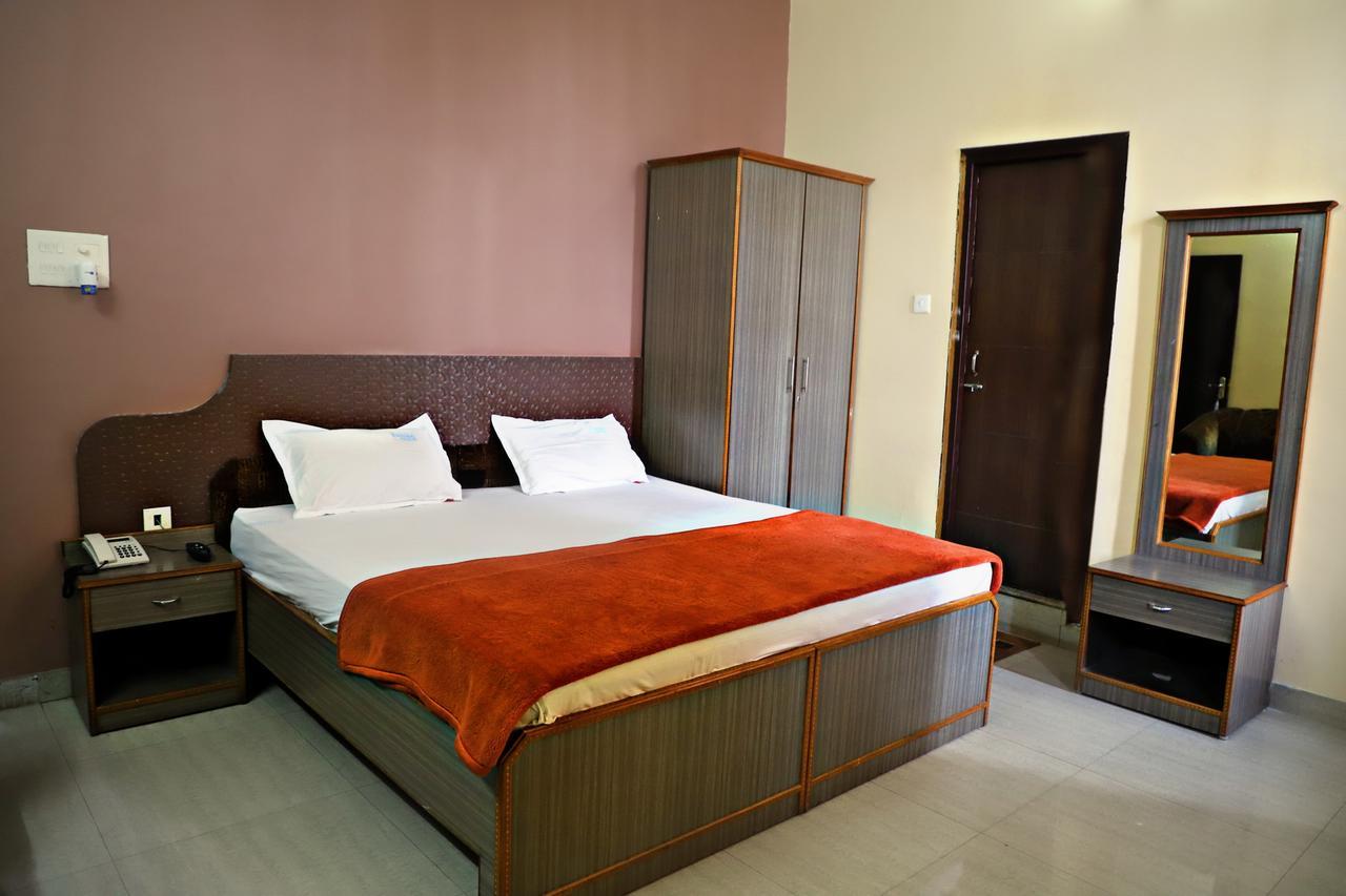 Resort Exotika Kota  Exterior photo