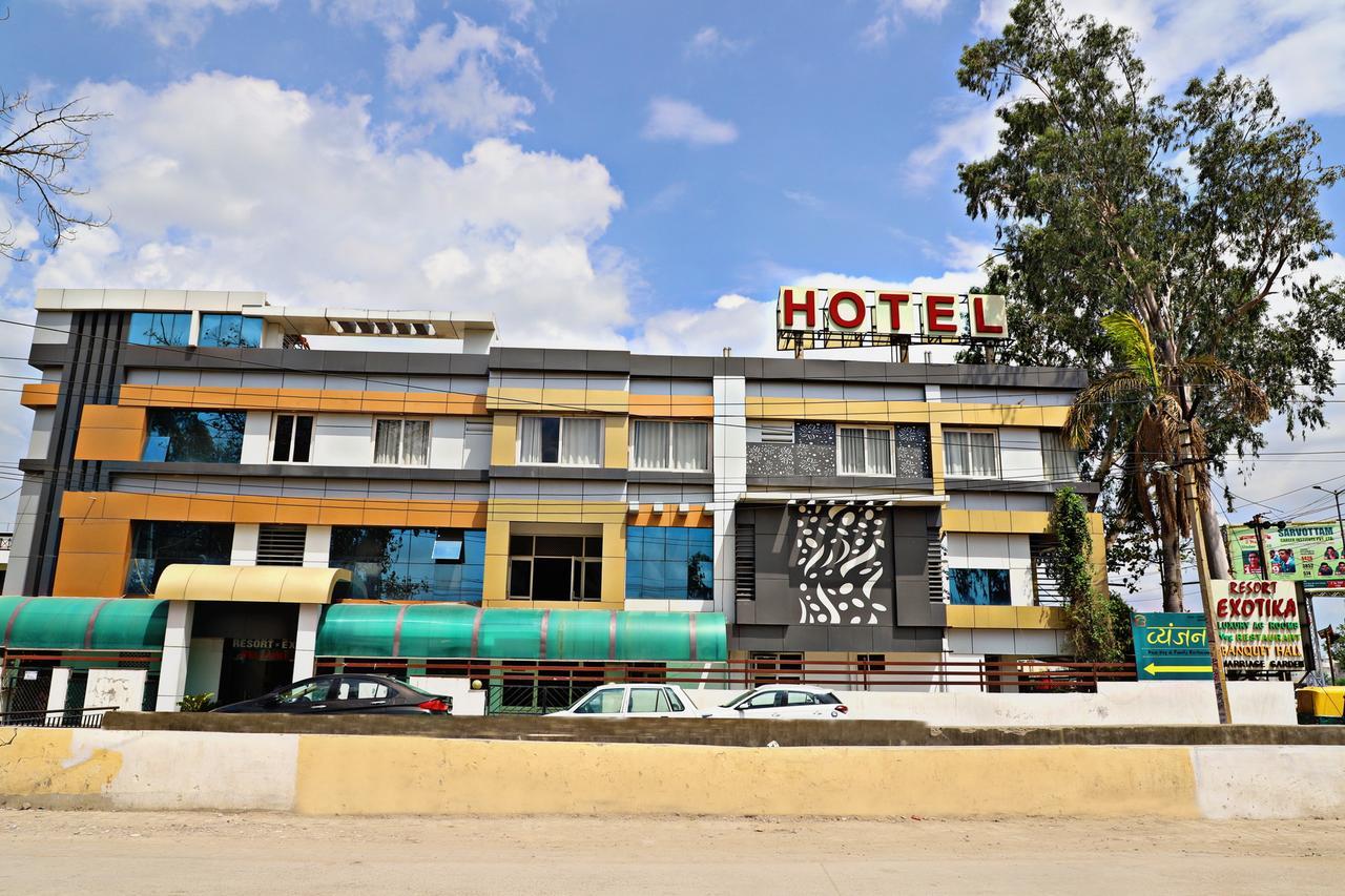 Resort Exotika Kota  Exterior photo